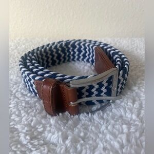 J.Crew Men’s Woven White and Navy Belt With Rectangular Buckle Size Medium/32-34